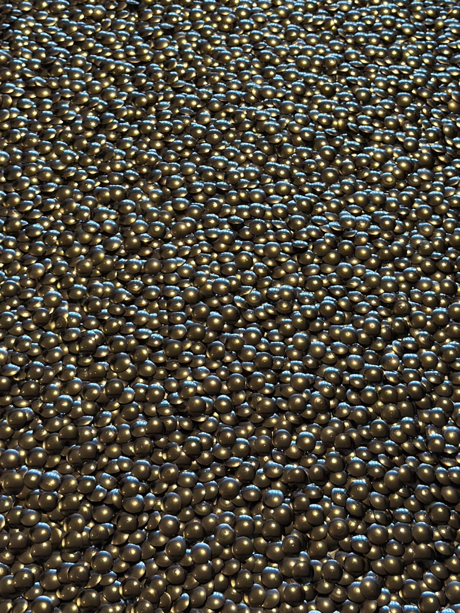 DON’T PIN ME DOWN — 120 × 120 cm - Image 7
