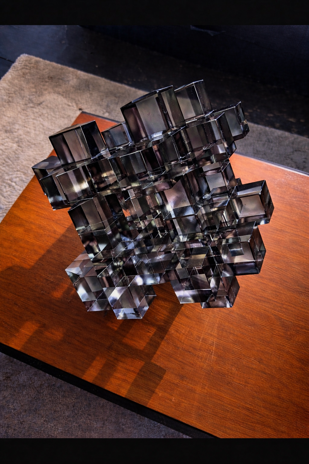a-MAZING CUBES — Crystal Glass Sculpture | Smoke