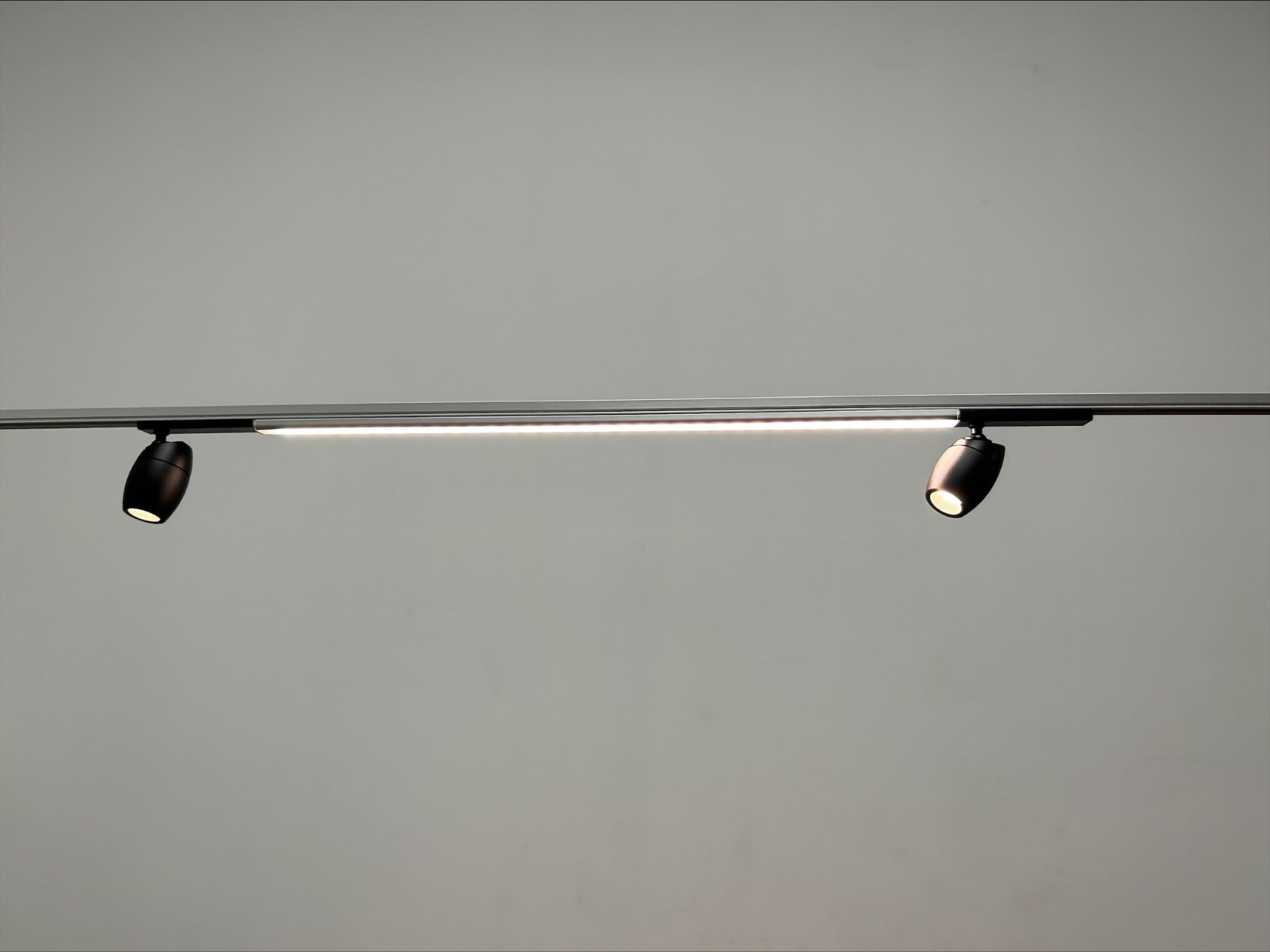 GYO MINI MAGNET RAIL | Architectural Micro Track Lighting - Image 11